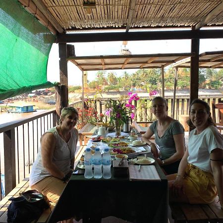 St 63 Home Stay & Tour Kampong Khleang Kültér fotó