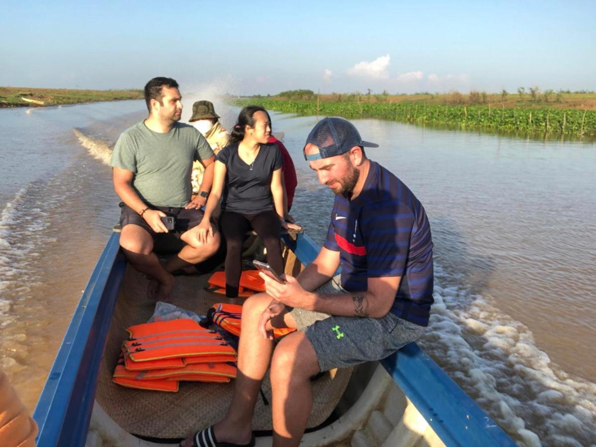 St 63 Home Stay & Tour Kampong Khleang Kültér fotó