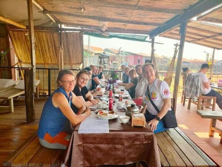 St 63 Home Stay & Tour Kampong Khleang Kültér fotó