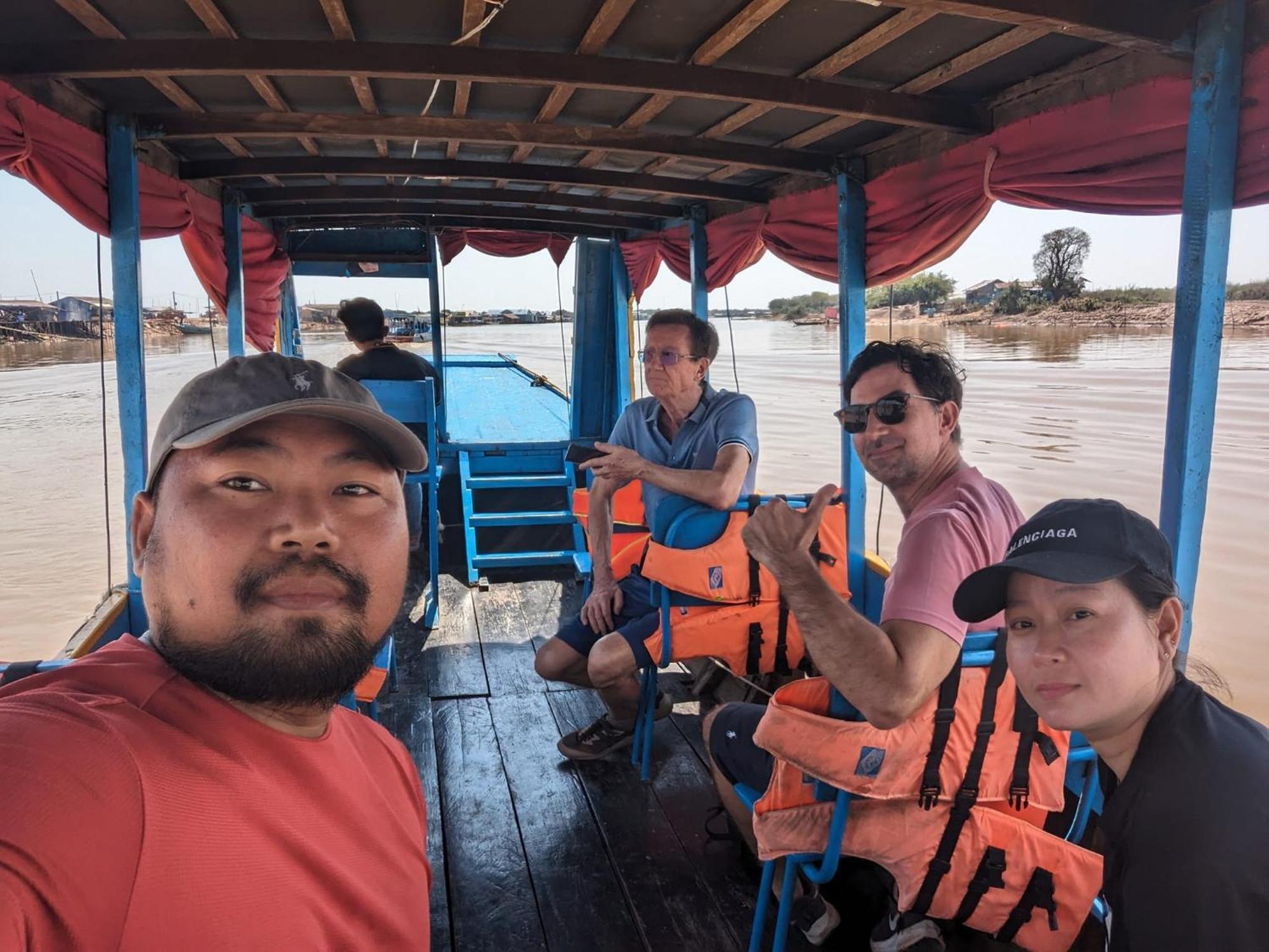 St 63 Home Stay & Tour Kampong Khleang Kültér fotó