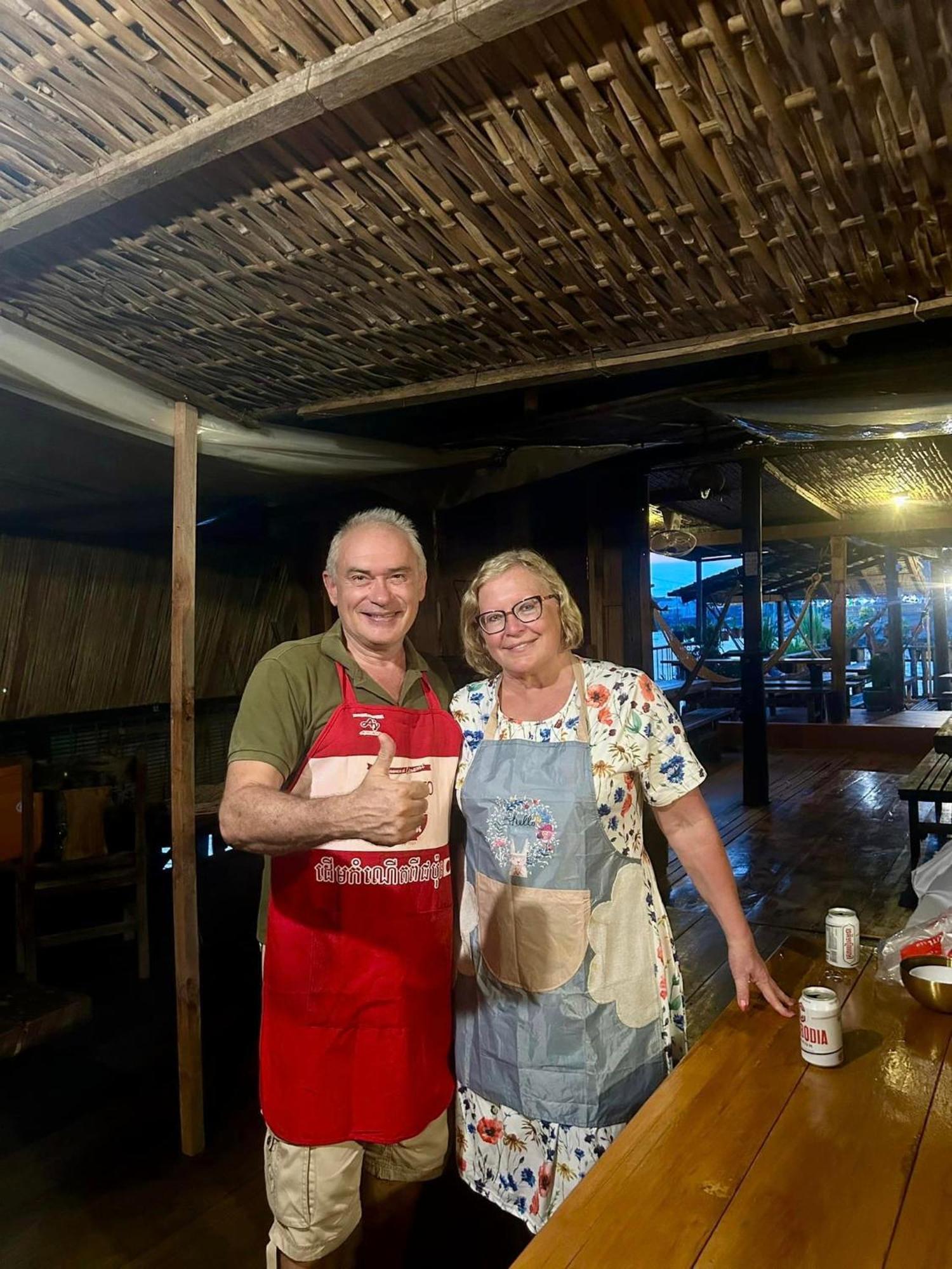 St 63 Home Stay & Tour Kampong Khleang Kültér fotó