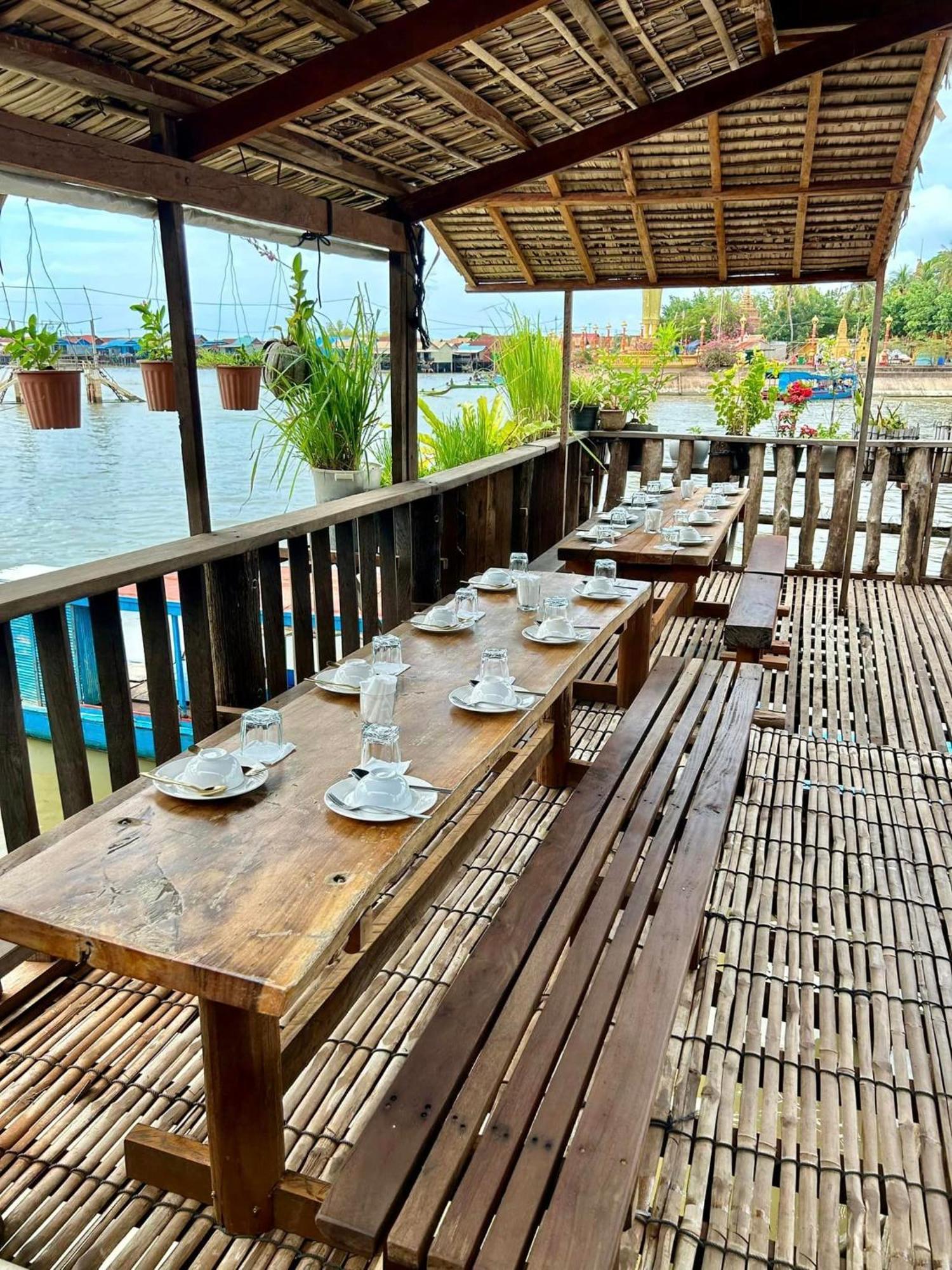 St 63 Home Stay & Tour Kampong Khleang Kültér fotó